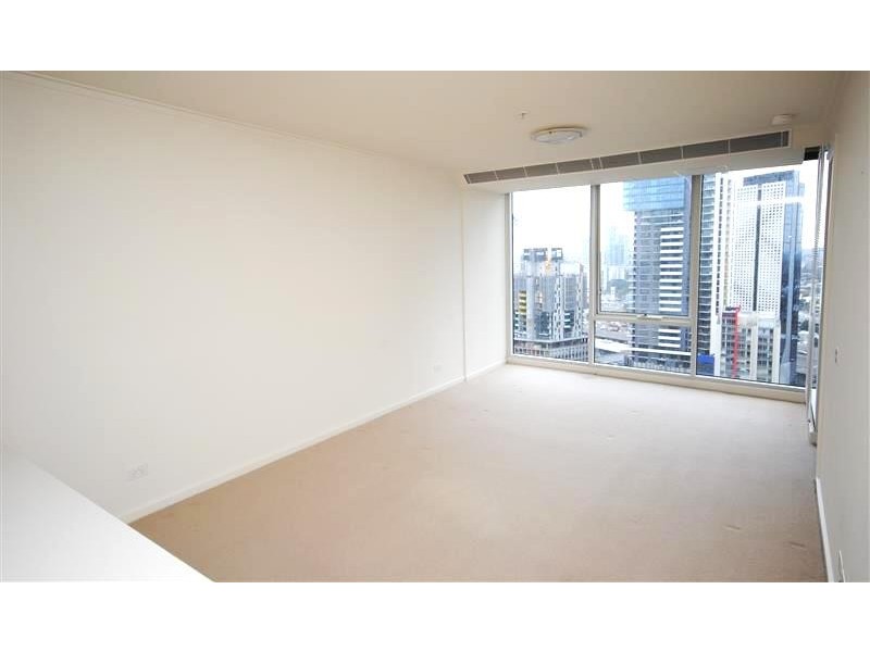 REF 32953/63 Whiteman Street, Southbank VIC 3006