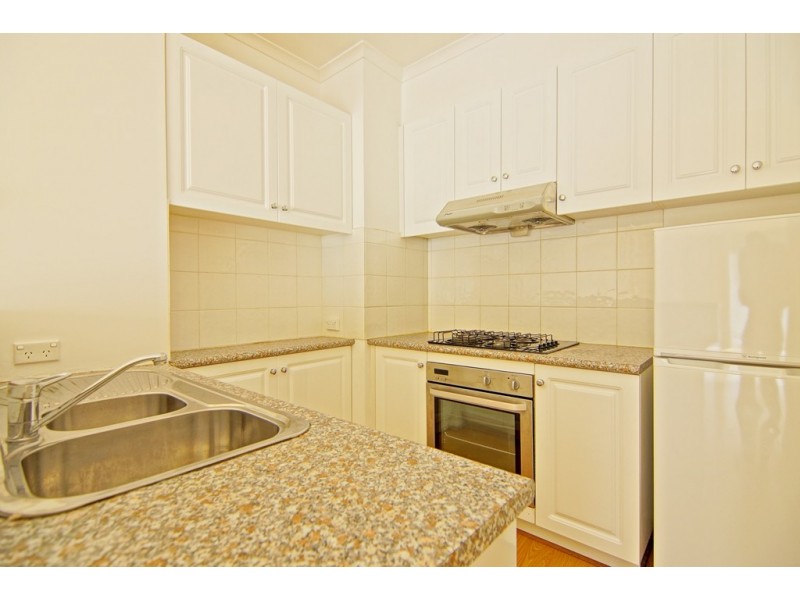 REF 23155/1066 Lygon Street, Carlton VIC 3053