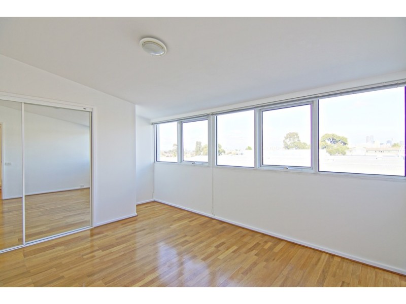 REF 23155/1066 Lygon Street, Carlton VIC 3053