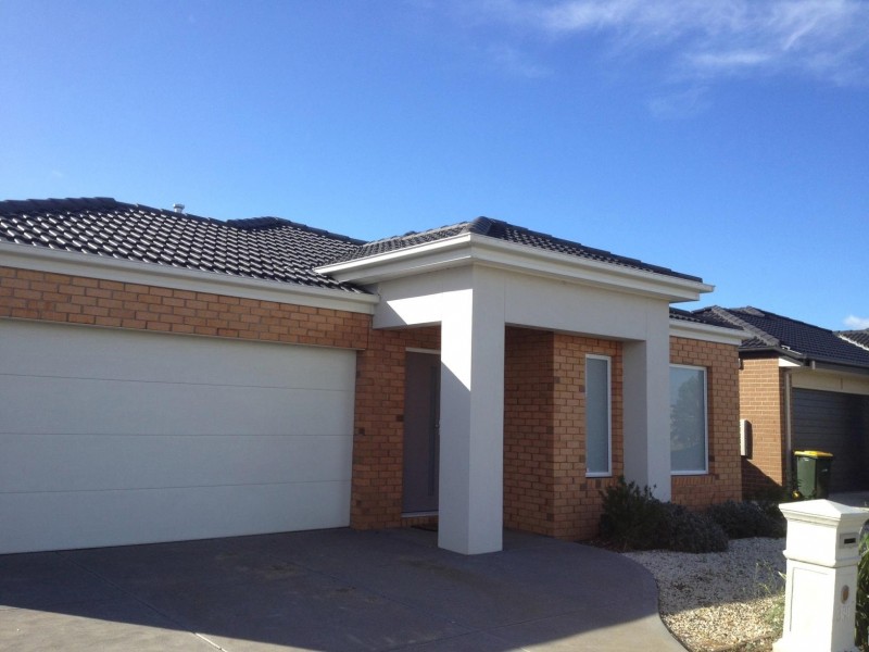 381 Boardwalk Boulevard, Point Cook VIC 3030