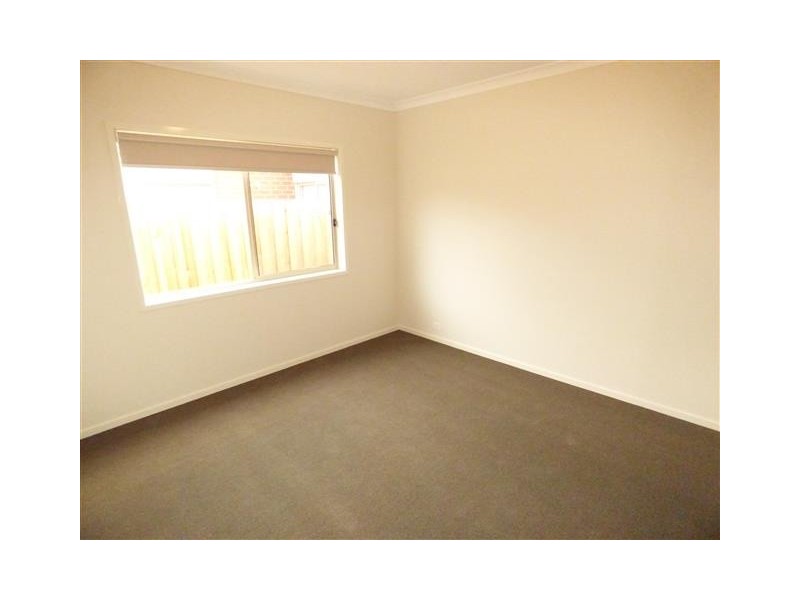 25 Whisper Boulevard, Point Cook VIC 3030