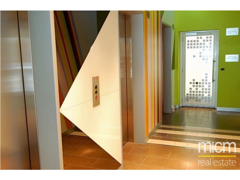 1205/181 A’Beckett Street, Melbourne VIC 3000