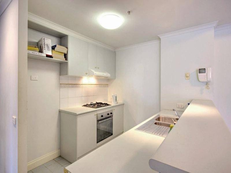 REF 23174/33 La Trobe Street, Melbourne VIC 3000