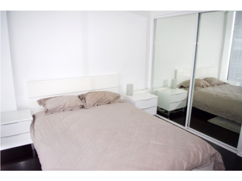 REF 23177/88 Kavanagh Street, Southbank VIC 3006