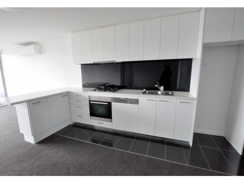 REF 23183/241 City Road, Southbank VIC 3006