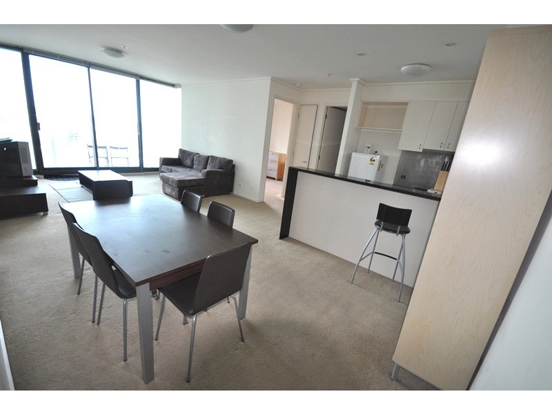 REF 23191/83 Whiteman Street, Southbank VIC 3006