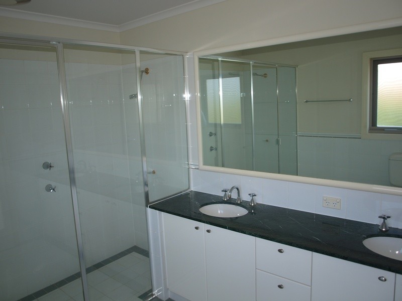 132 Beach Street, Port Melbourne VIC 3207