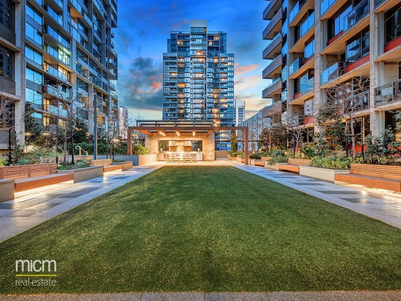 3712/220 Spencer Street, Melbourne VIC 3000