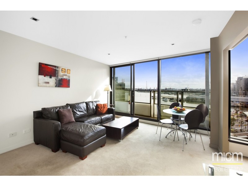 1010/100 Harbour Esplanade, Docklands VIC 3008