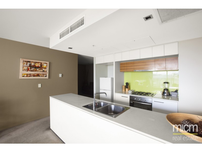 1010/100 Harbour Esplanade, Docklands VIC 3008
