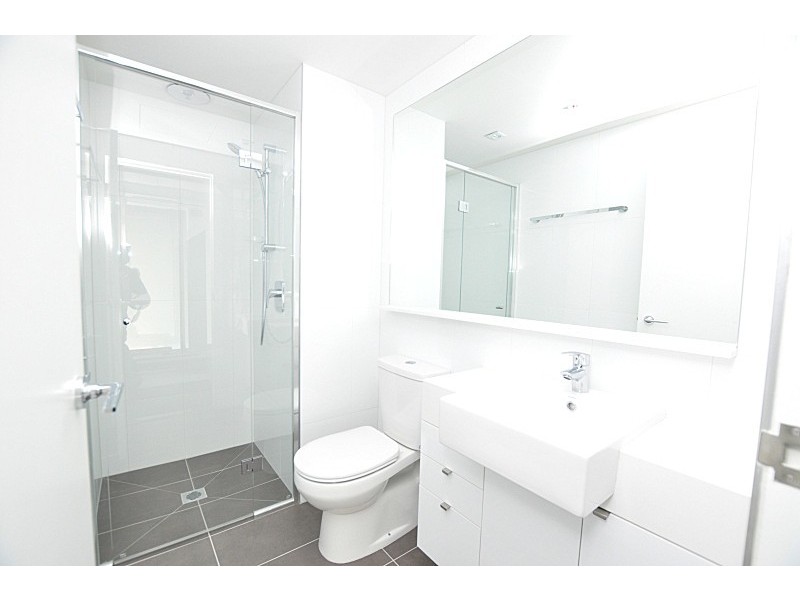 REF 23192/53 Batman Street, West Melbourne VIC 3003