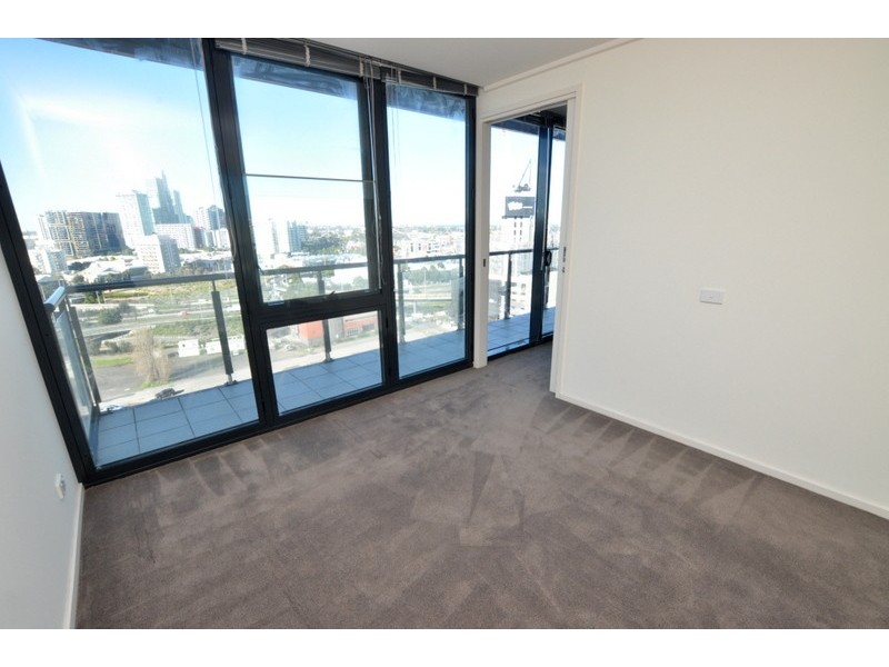 REF 23196/100 Kavanagh Street, Southbank VIC 3006