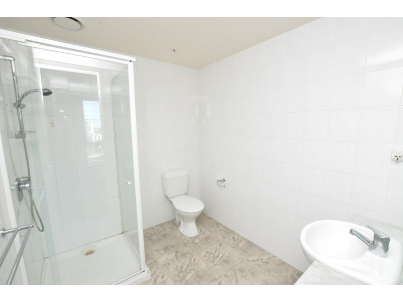 REF 23196/100 Kavanagh Street, Southbank VIC 3006