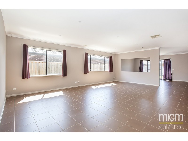 6 Spirit Avenue, Point Cook VIC 3030