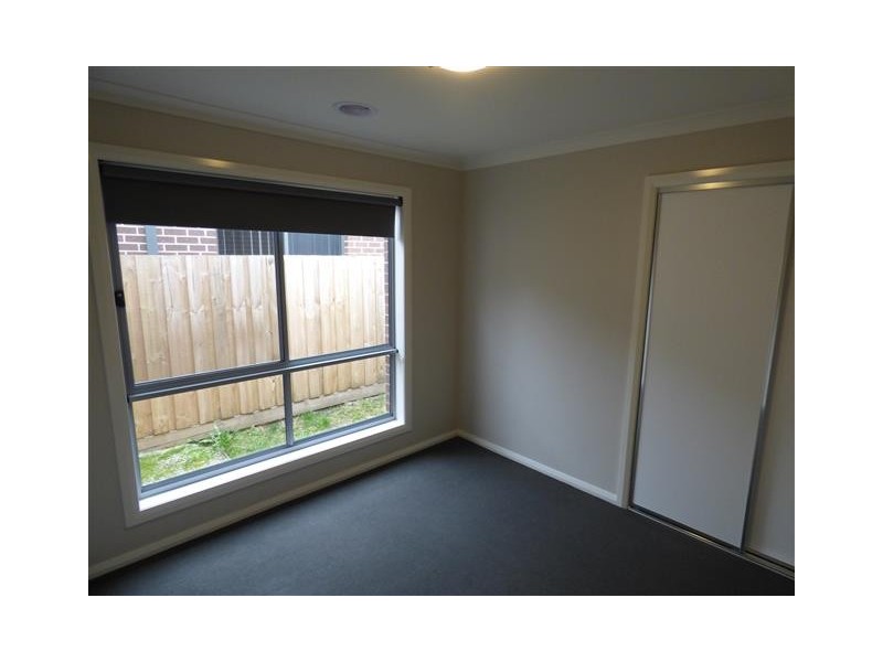 7 Treeleaf Avenue, Point Cook VIC 3030