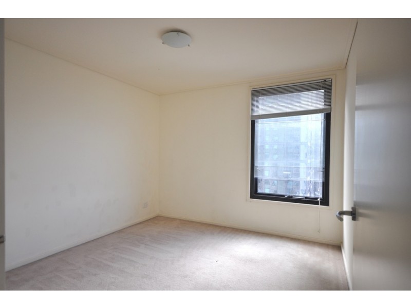 REF 23212/163 City Road, Southbank VIC 3006