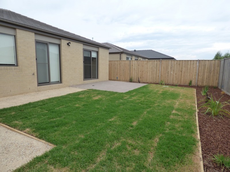 15 Trimotor Road, Point Cook VIC 3030