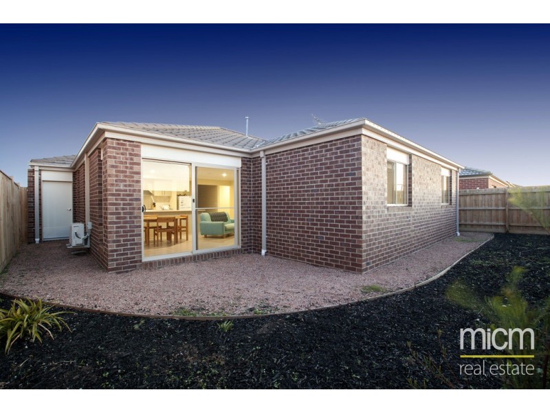 15 Manna Way, Point Cook VIC 3030