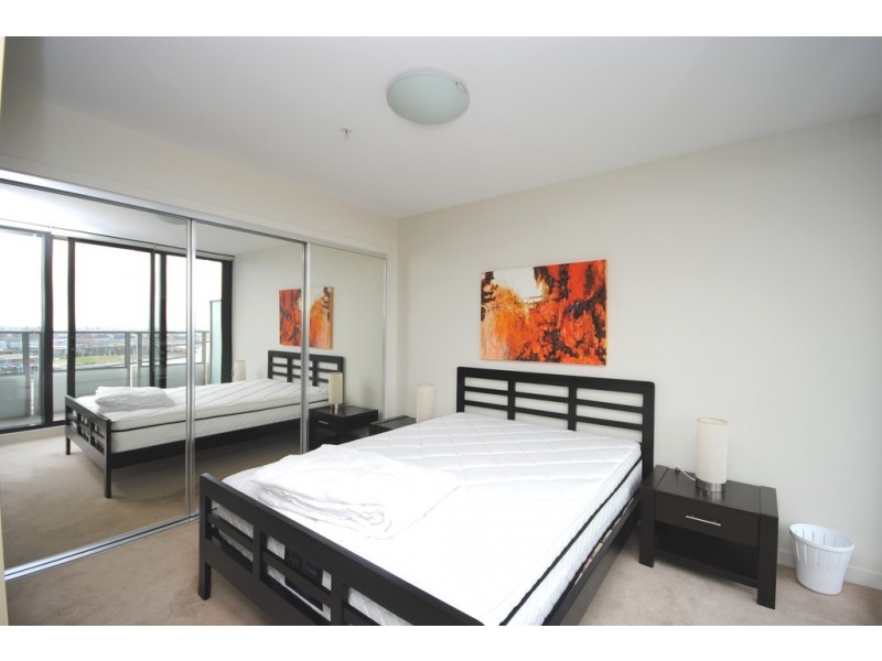 2508A/100 Harbour Esplanade, Docklands VIC 3008
