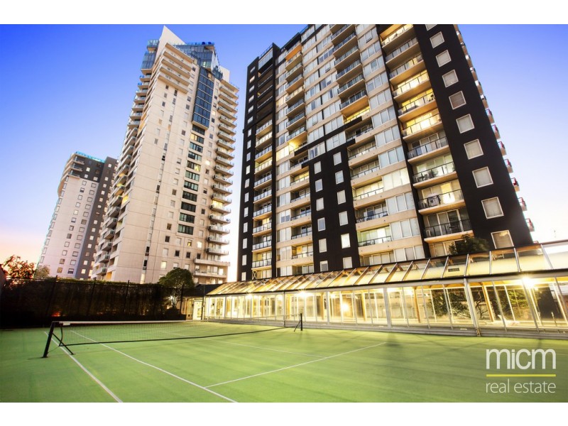 REF 23230/79 Whiteman Street, Southbank VIC 3006