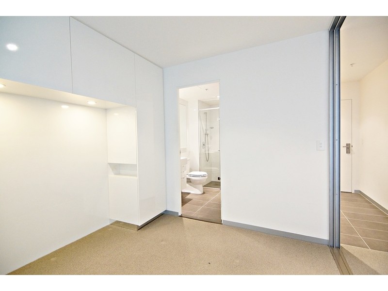 REF 23231/53 Batman Street, West Melbourne VIC 3003