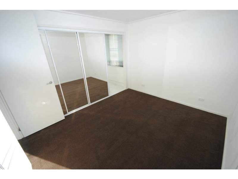 REF 23240/163 City Road, Southbank VIC 3006