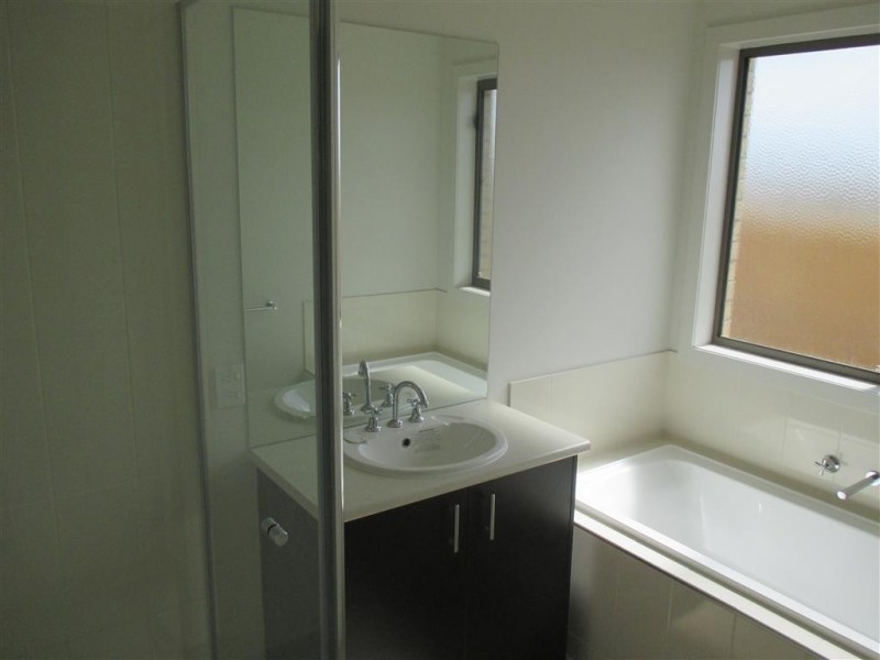 65 Citybay Drive, Point Cook VIC 3030