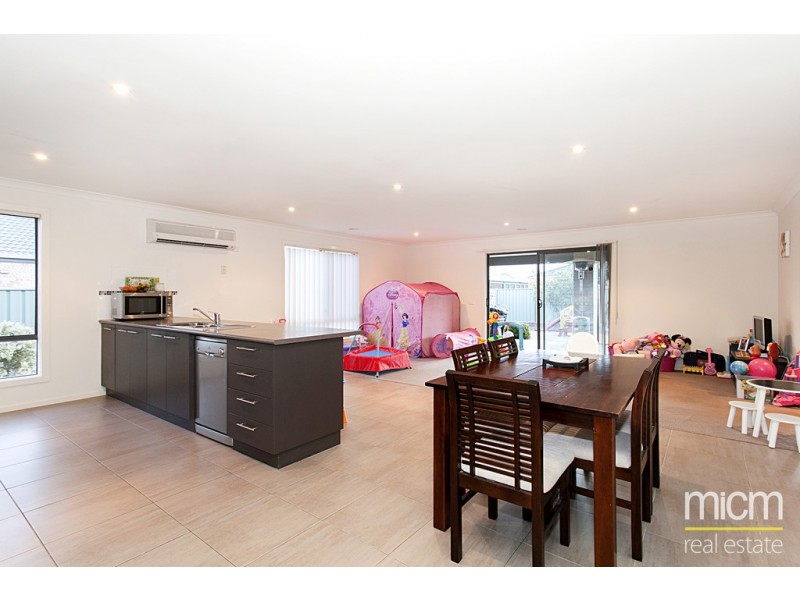 19 Butler Grove, Wyndham Vale VIC 3024