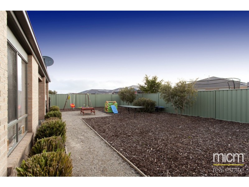 19 Butler Grove, Wyndham Vale VIC 3024