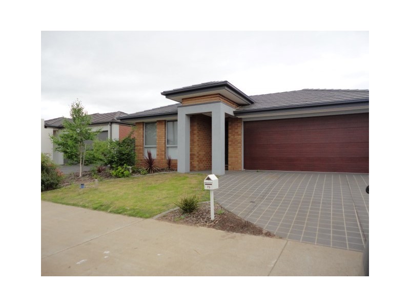15 Foleys Road, Deer Park VIC 3023