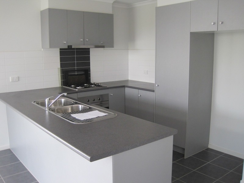 15 Foleys Road, Deer Park VIC 3023