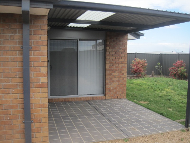 15 Foleys Road, Deer Park VIC 3023