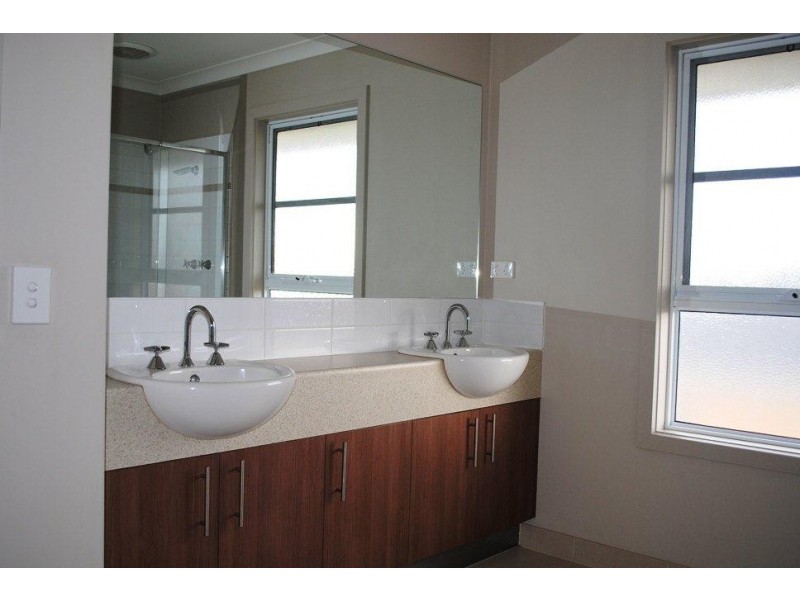 36 Cooinda Way, Point Cook VIC 3030