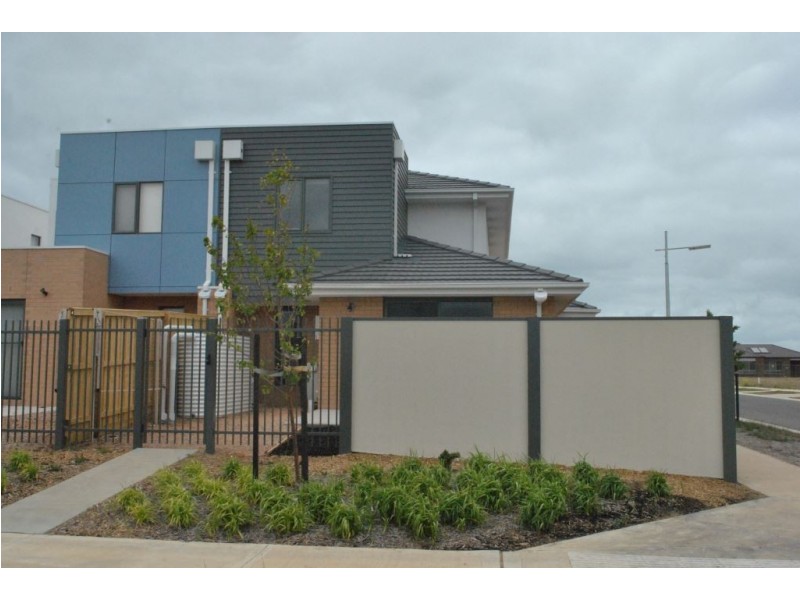 1 Chapel Street, Point Cook VIC 3030