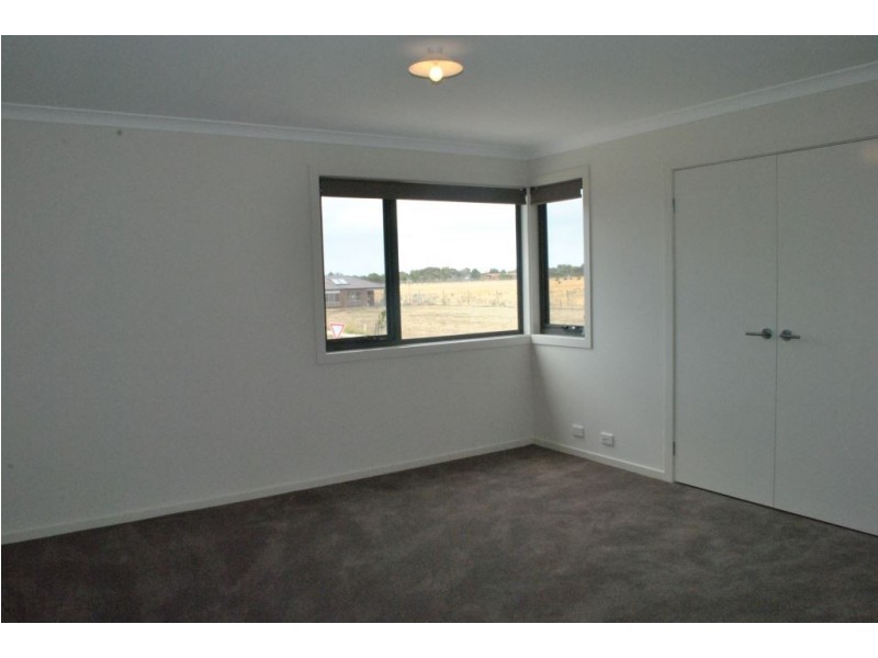 1 Chapel Street, Point Cook VIC 3030