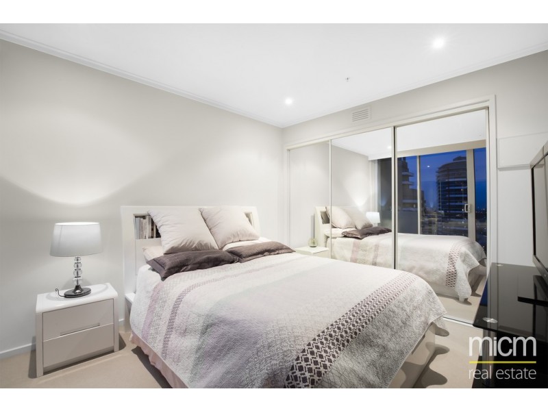 2206/63 Whiteman Street, Southbank VIC 3006