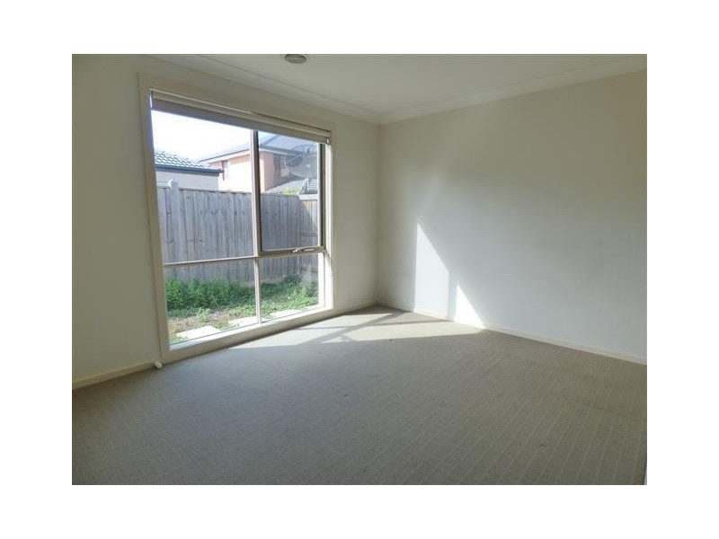 13A Bribie Way, Point Cook VIC 3030