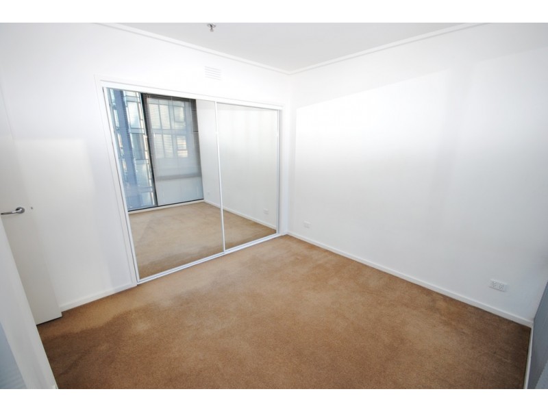 REF 23276/183 City Road, Southbank VIC 3006