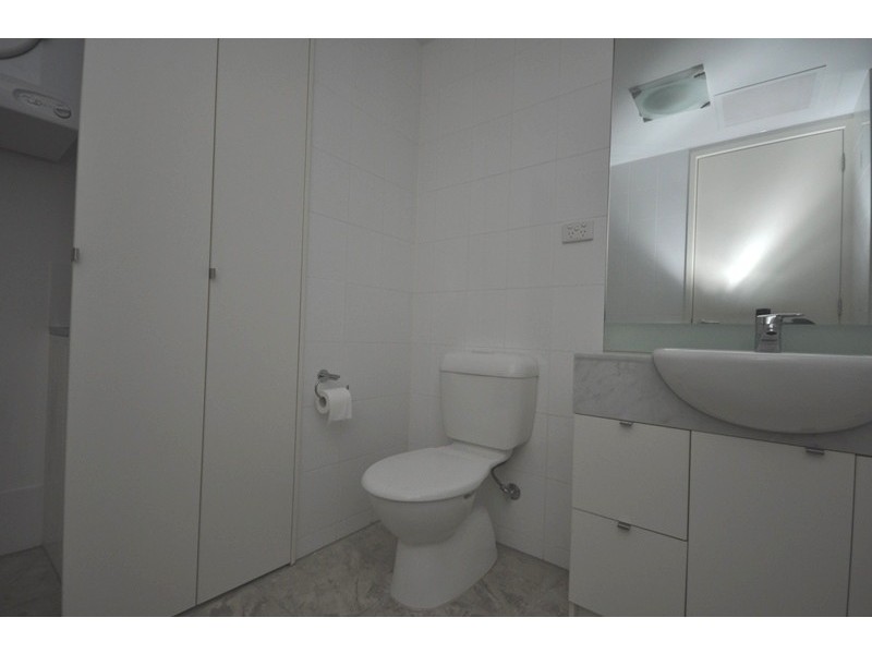 REF 23279/173 City Road, Southbank VIC 3006