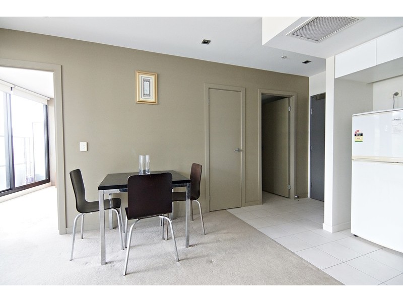 1214/100 Harbour Esplanade, Docklands VIC 3008