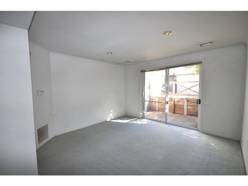 99 Field Street, Clifton Hill VIC 3068