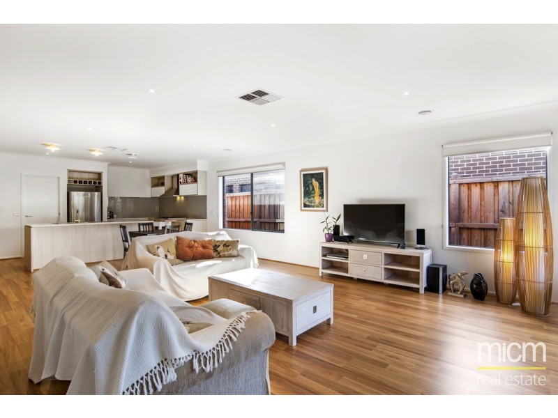 6 Santorini Crescent, Point Cook VIC 3030