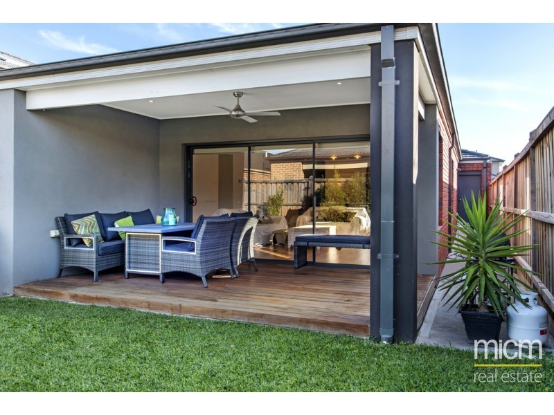 6 Santorini Crescent, Point Cook VIC 3030