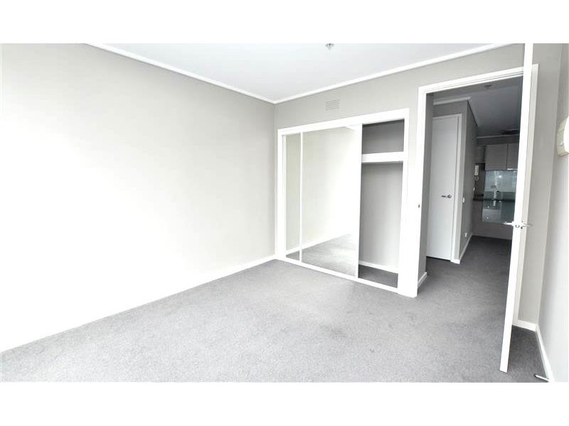 REF 23292/173 City Road, Southbank VIC 3006