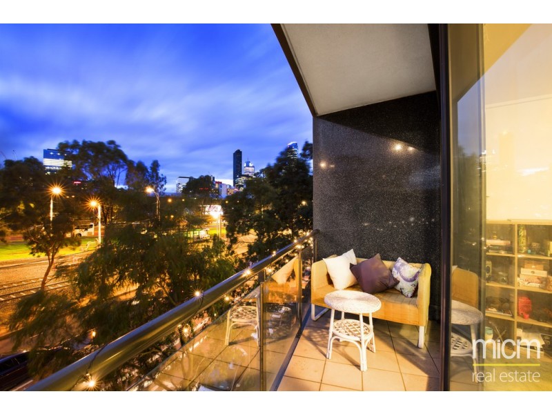 22/99 Whiteman Street, Southbank VIC 3006