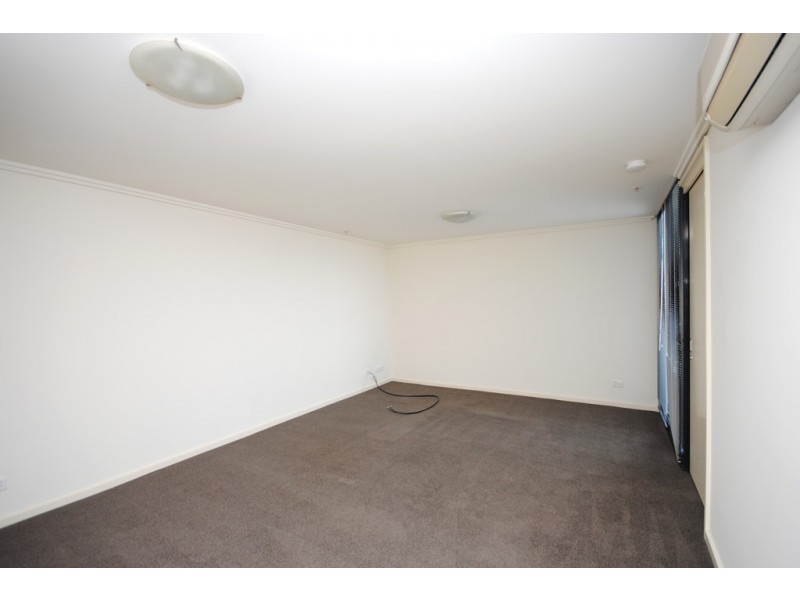 REF 23294/22 Kavanagh Street, Southbank VIC 3006