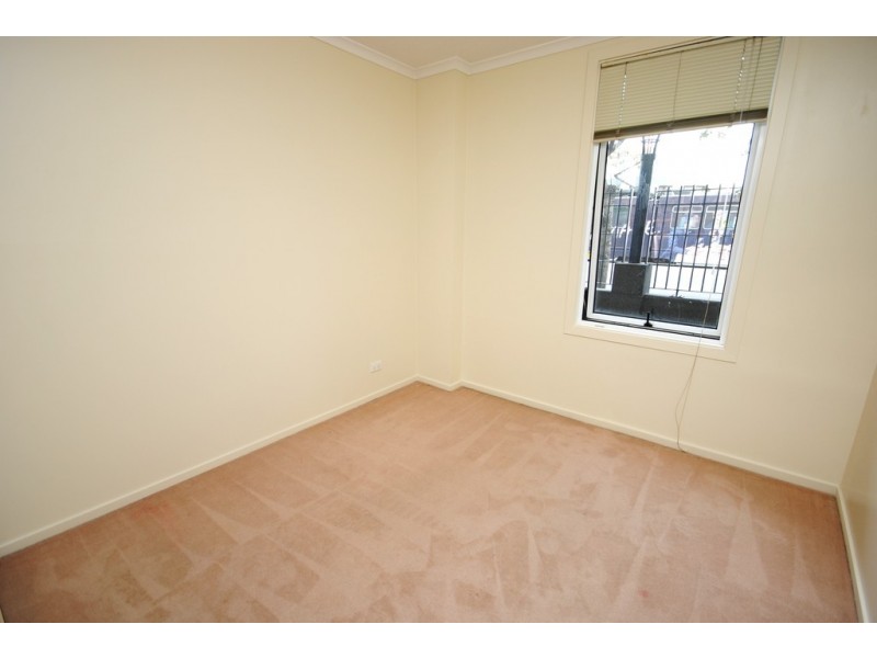 REF 33087/88 Park Street, South Melbourne VIC 3205