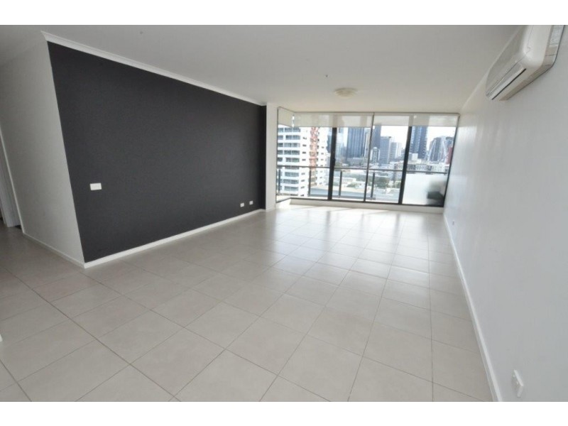 REF 23307/148 Wells Street, South Melbourne VIC 3205