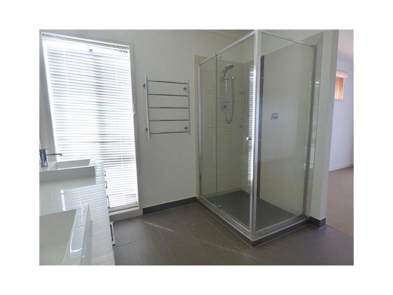 50 Alamanda Boulevard, Point Cook VIC 3030