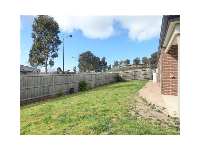 50 Alamanda Boulevard, Point Cook VIC 3030